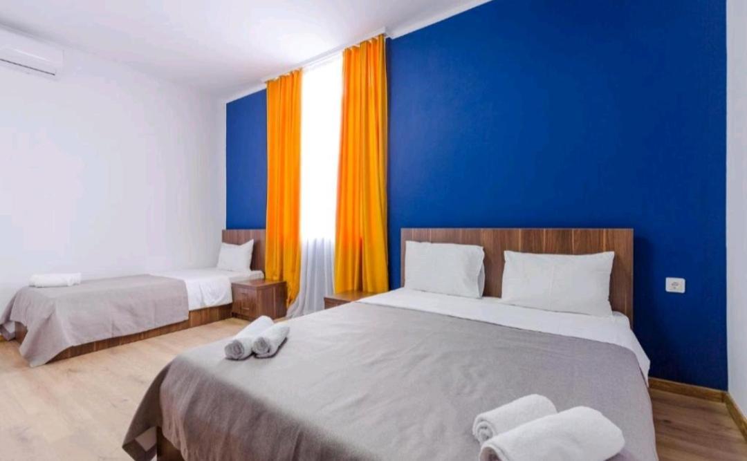 Hostel & Hotel Batumi Kültér fotó